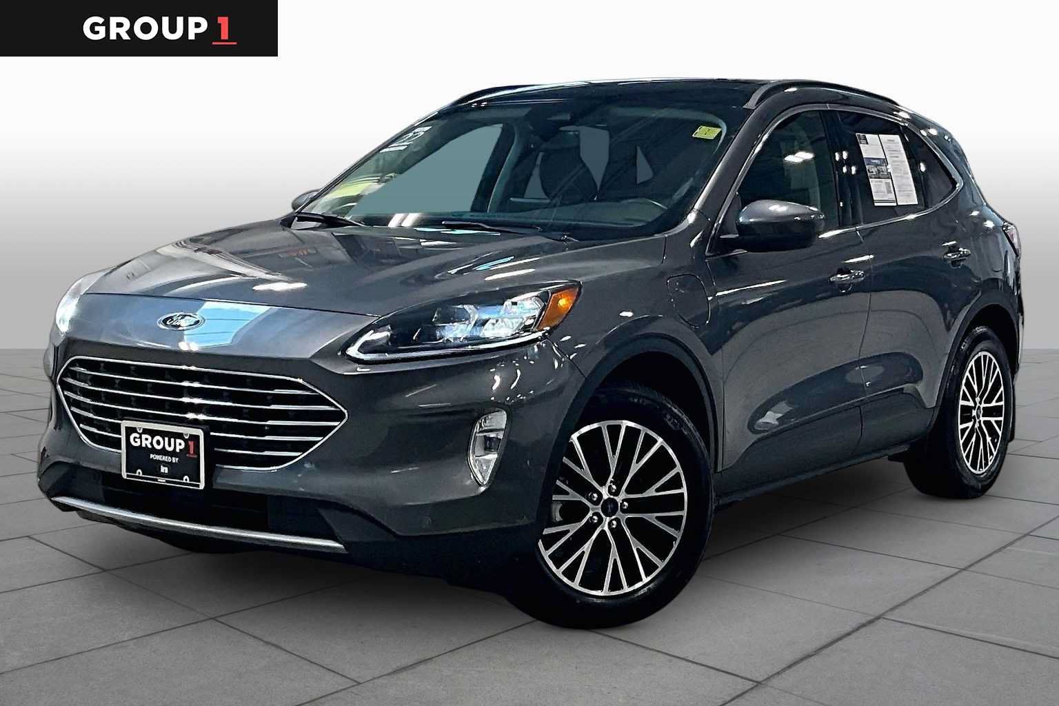 Used 2022 Ford Escape Titanium FWD image 1