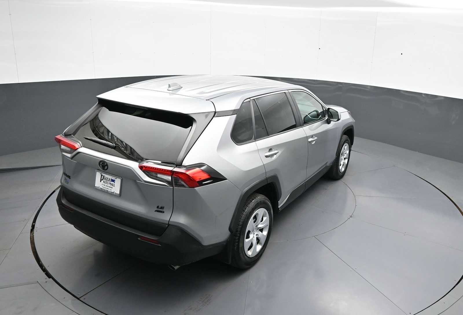 Certified 2023 Toyota RAV4 LE AWD/4WD image 36