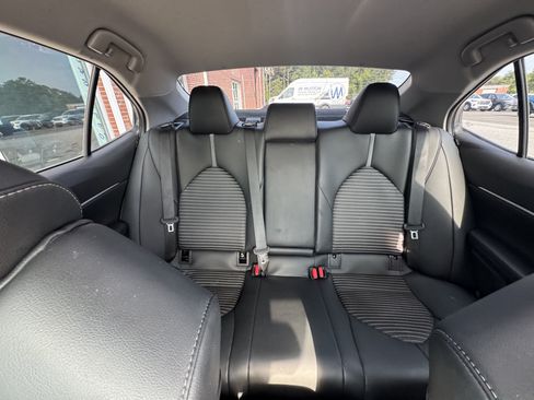 Used 2023 Toyota Camry SE FWD image 10