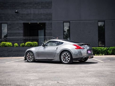 Used 2013 Nissan 370Z Coupe RWD image 35