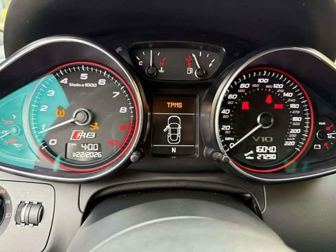 Used 2014 Audi R8 V10 plus image 24