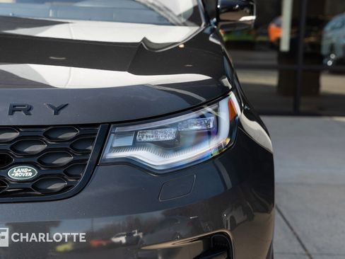 Used 2023 Land Rover Discovery HSE R-Dynamic image 5