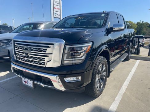 Used 2021 Nissan Titan Platinum Reserve w/ Moonroof Package AWD/4WD image 1