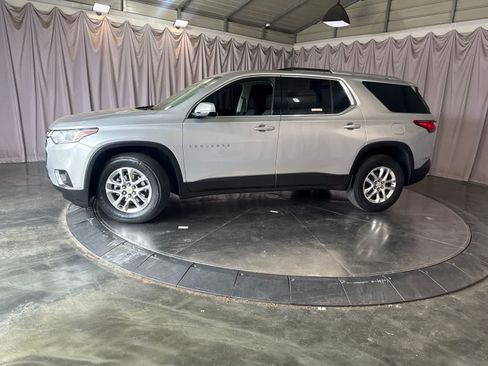 Used 2018 Chevrolet Traverse LT FWD image 8
