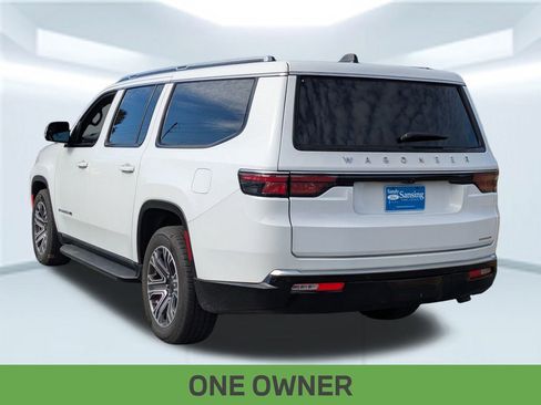 Used 2024 Jeep Wagoneer L Series II image 4
