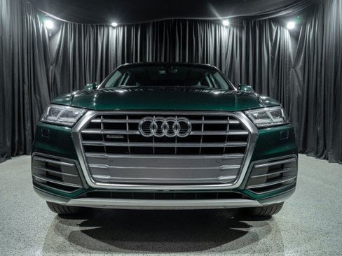 Used 2020 Audi Q5 2.0T Premium Plus w/ Premium Plus Package AWD/4WD image 2
