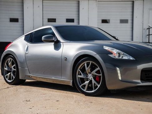 Used 2014 Nissan 370Z Coupe w/ Sport Package image 33