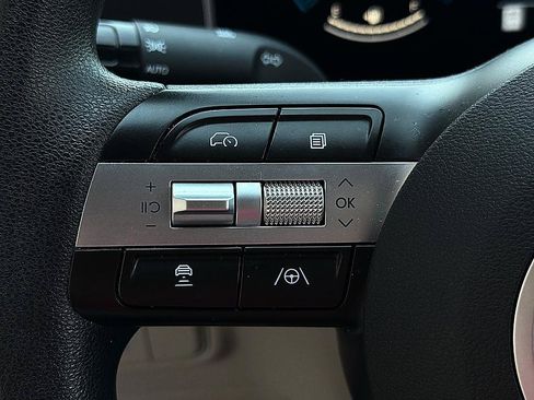 Used 2025 Hyundai Tucson SEL FWD image 15