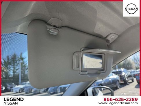 Used 2025 Nissan Sentra SV image 31