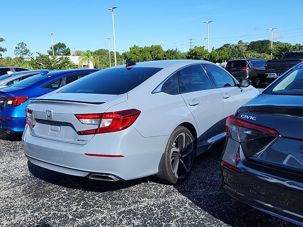 Used 2022 Honda Accord Sport image 2