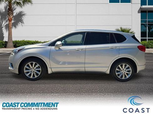 Used 2022 Buick Envision Avenir w/ Technology Package II image 5