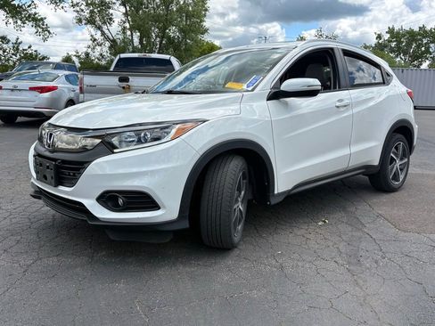 Used 2021 Honda HR-V EX-L image 3