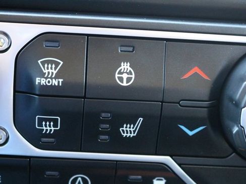 Used 2022 Jeep Gladiator Willys image 24