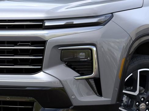 New 2026 Chevrolet Traverse High Country FWD image 10