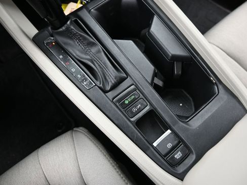 Certified 2023 Honda Accord EX image 29