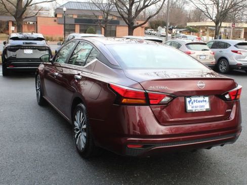 Used 2025 Nissan Altima 2.5 SV image 13