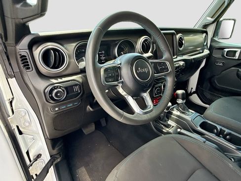 Used 2023 Jeep Wrangler Unlimited Rubicon 4xe AWD/4WD image 12