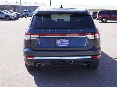 Used 2022 Lincoln Aviator Reserve w/ Equipment Group 201A image 4