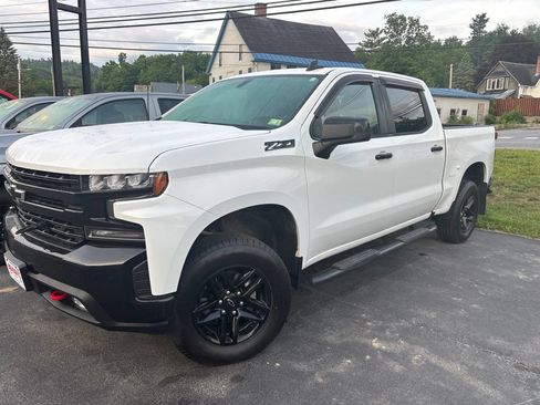 Used 2021 Chevrolet Silverado 1500 LT Trail Boss w/ Bed Protection Package AWD/4WD image 1