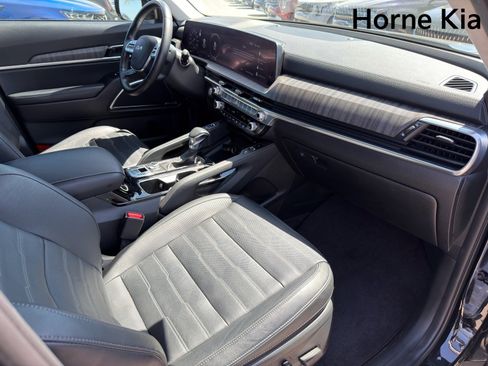 Certified 2023 Kia Telluride SX Prestige AWD/4WD image 32