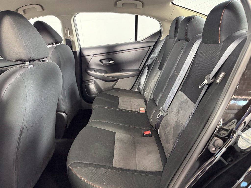 Used 2025 Nissan Sentra SR FWD image 17