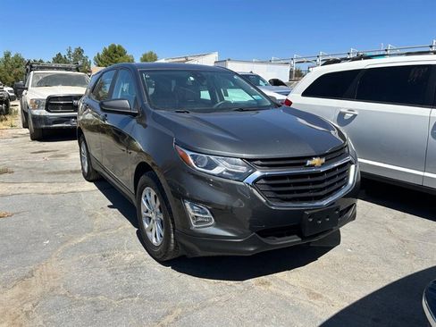 Used 2021 Chevrolet Equinox LS FWD image 3