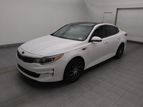 Used 2016 Kia Optima EX w/ Premium Package FWD image 2