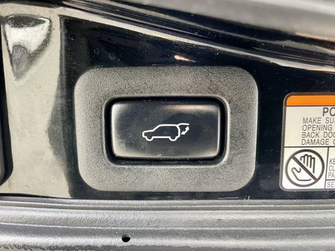 Used 2019 Lexus LX 570 4WD w/ Luxury Package image 42