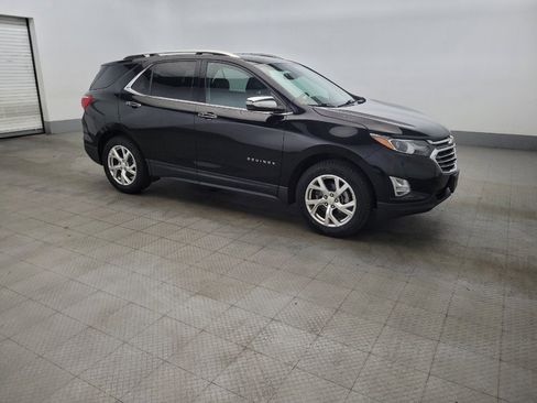 Used 2018 Chevrolet Equinox Premier w/ LPO, Cargo Package AWD/4WD image 11