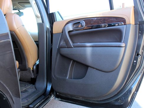 Used 2014 Buick Enclave Leather image 25
