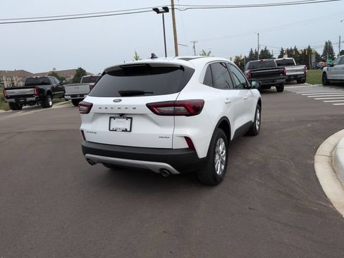 Used 2024 Ford Escape Active AWD/4WD image 5