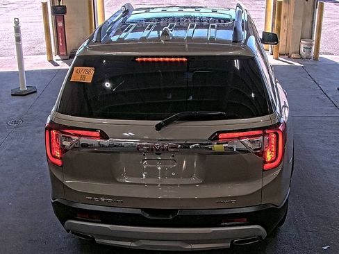 Used 2022 GMC Acadia SLT w/ Technology Package AWD/4WD image 4