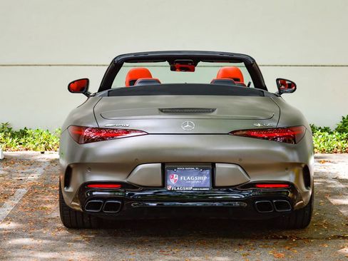 Used 2022 Mercedes-Benz SL 55 AMG 4MATIC image 15