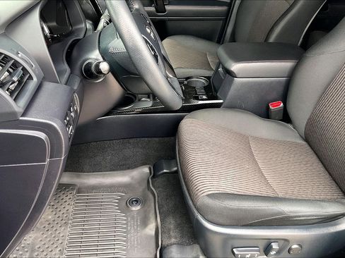 Used 2024 Toyota 4Runner TRD Off-Road image 15