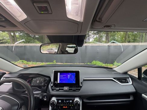 Used 2024 Toyota RAV4 XLE image 31