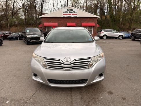 Used 2010 Toyota Venza image 2