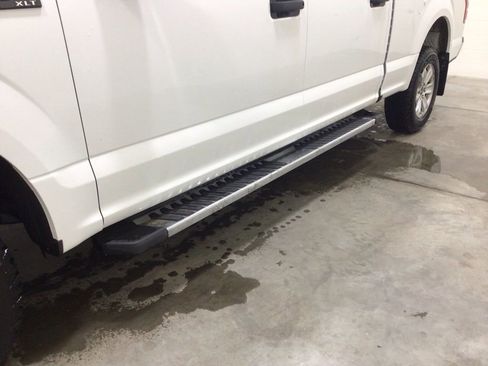 Used 2019 Ford F150 XLT w/ Trailer Tow Package image 9