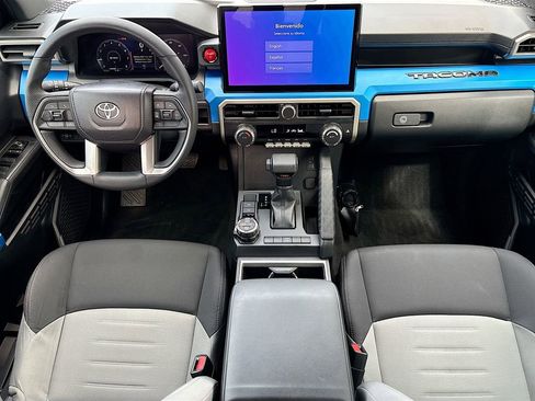 Used 2025 Toyota Tacoma TRD Off-Road AWD/4WD image 13