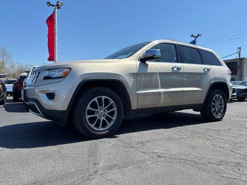 Used 2015 Jeep Grand Cherokee Limited w/ Luxury Group II image 3