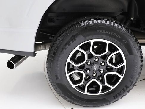 Used 2023 Ford F150 Lariat image 10