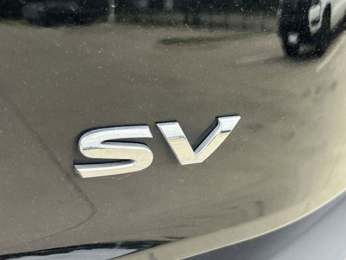 Used 2023 Nissan Rogue SV FWD image 5