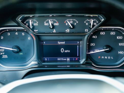 Used 2020 GMC Sierra 1500 Elevation w/ Elevation Value Package image 23