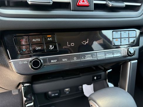 New 2025 Kia Seltos SX w/ SX Sunroof Package image 29