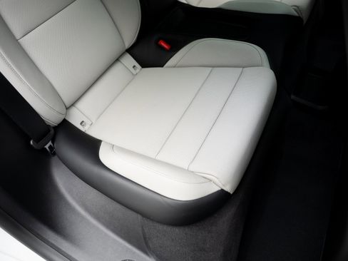 Used 2021 Porsche Taycan Turbo w/ Premium Package image 62