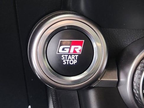 Used 2025 Toyota GR86 Premium RWD image 19