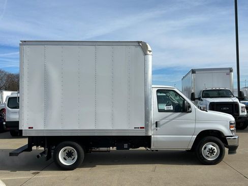 Used 2024 Ford E-350 and Econoline 350 Super Duty w/ Power Windows & Locks Group RWD image 2