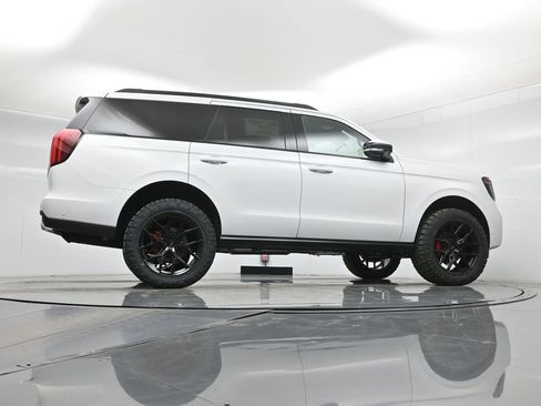 New 2025 Ford Expedition Platinum w/ Stealth Performance Package image 46