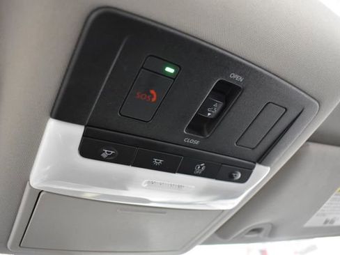 Used 2024 Nissan Altima 2.5 SR w/ SR Premium Package FWD image 38