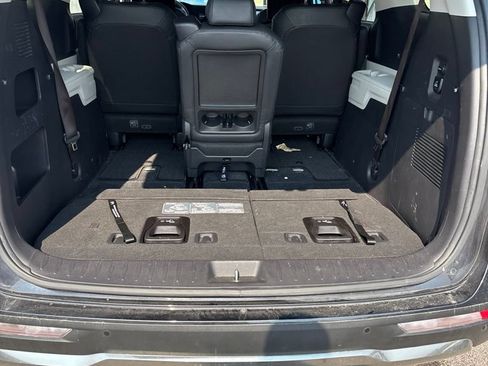 Used 2024 Kia Carnival SX FWD image 7