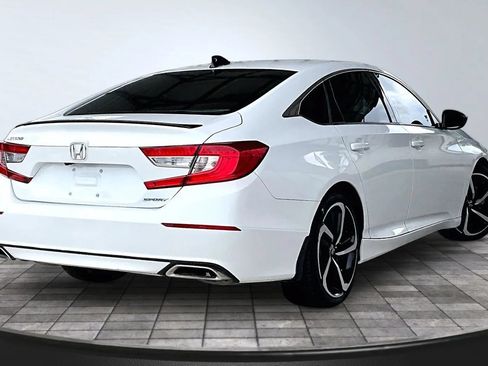 Used 2022 Honda Accord Sport image 6